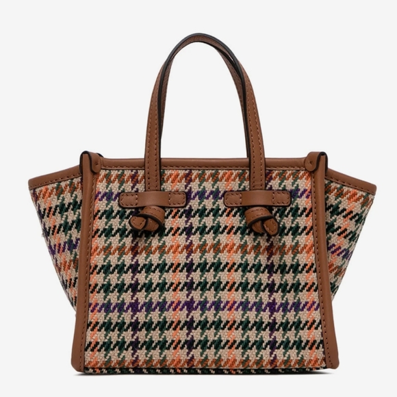 Gianni Chiarini Handbags - NWT•Gianni Chiarini Firenze Marcella Club Handbag•Made in Italy•2-1 Crossbody👜